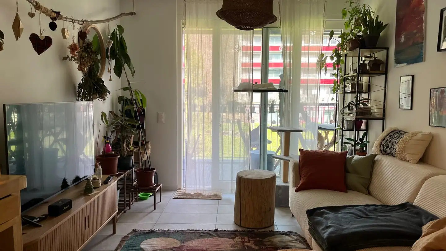 Appartamento in affitto - Via Cantonale, 6537 Grono