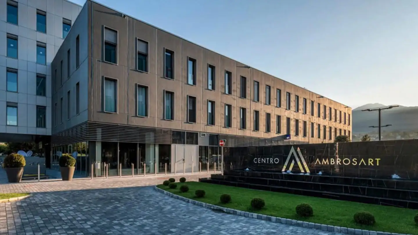 Office space for rent - Via Cantonale 38, 6928 Manno