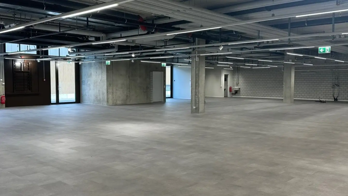 Arztpraxis mieten - Grabenstrasse 4, 8184 Bachenbülach - Foto 2