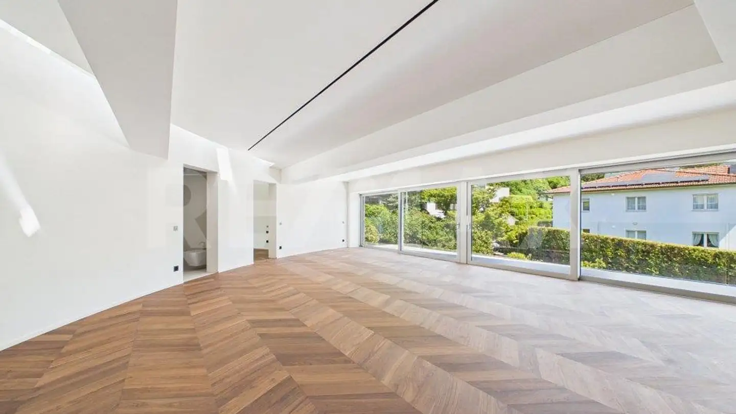 Apartment for sale - 6949 Comano