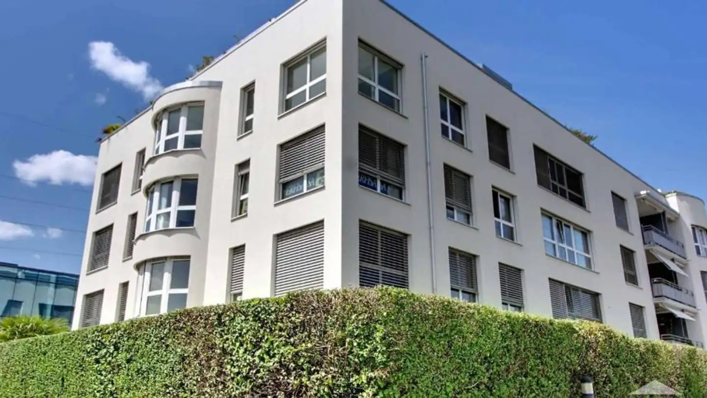 Commercial à vendre - 1260 Nyon