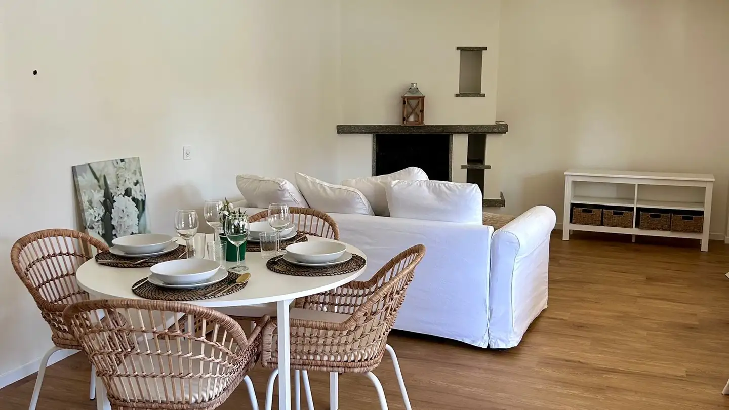 Apartment for rent - Via Lugano, 6988 Ponte Tresa - Photo 2