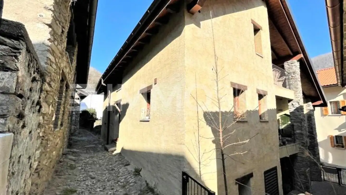 Maison troglodyte à vendre - 6805 Mezzovico