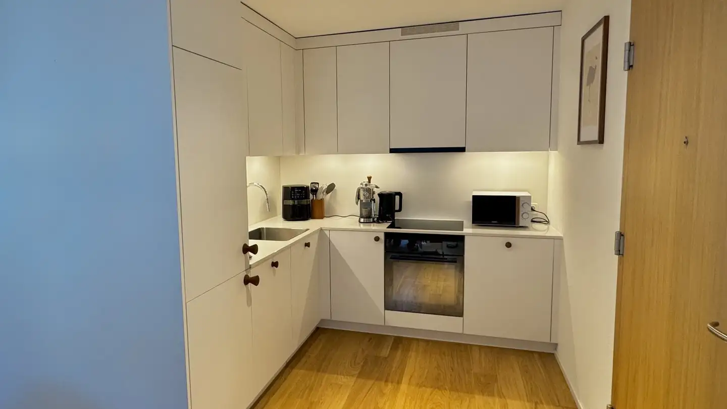 Apartment for rent - 8048 Zürich - Photo 2