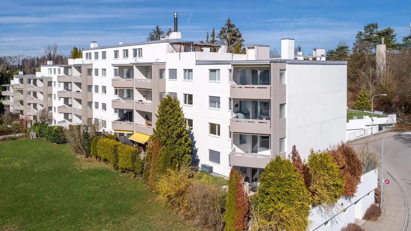 Place de parking souterraine à louer - Langenmattstrasse, 8617 Mönchaltorf