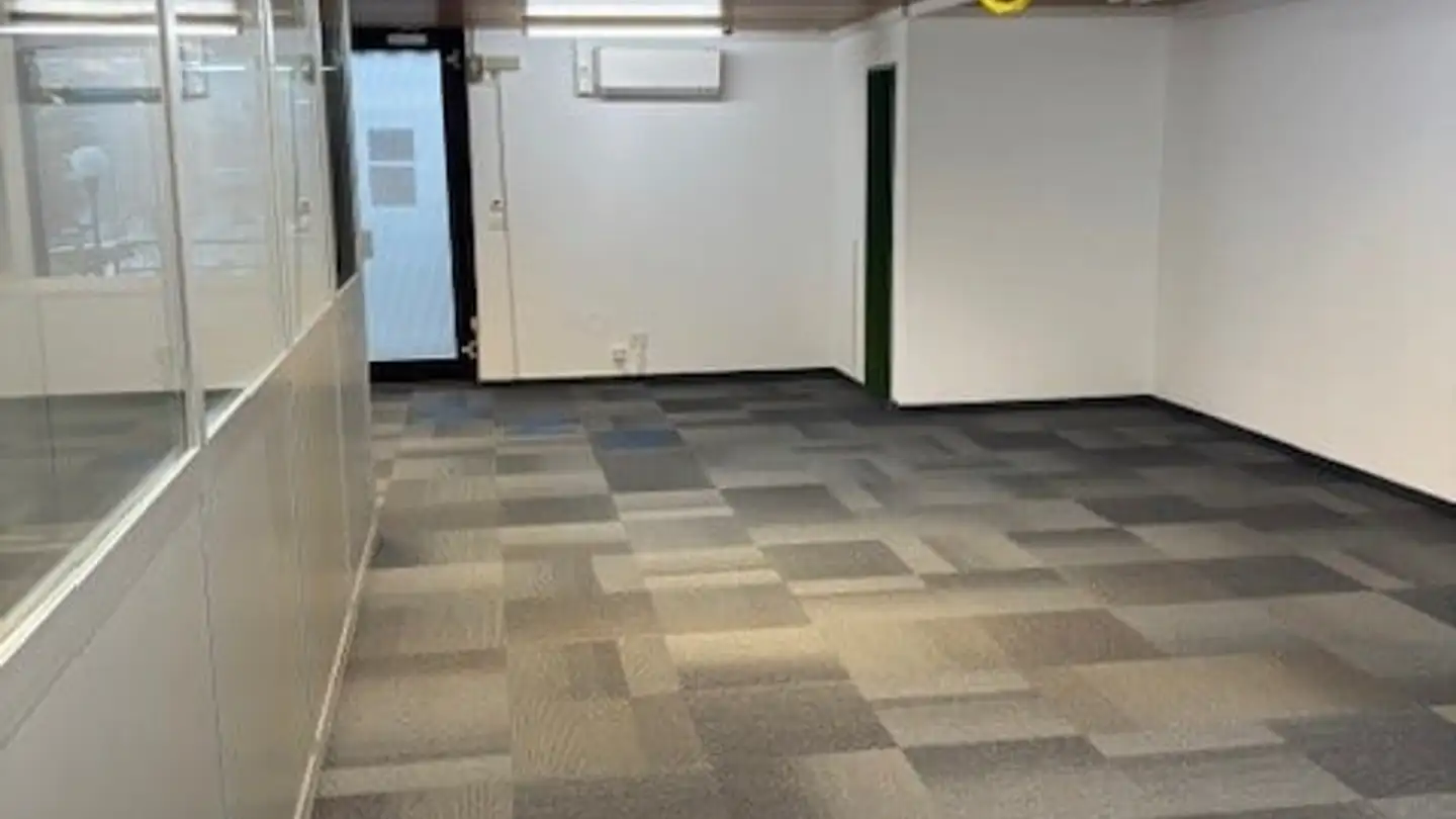 Office space for rent - Ischenstrasse 27, 6376 Emmetten