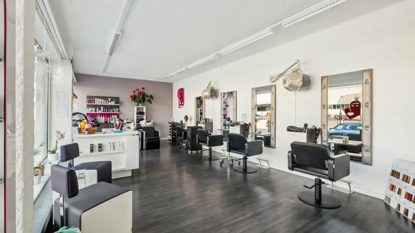 Mixed-use building for sale - 2732 Reconvilier - Photo 2