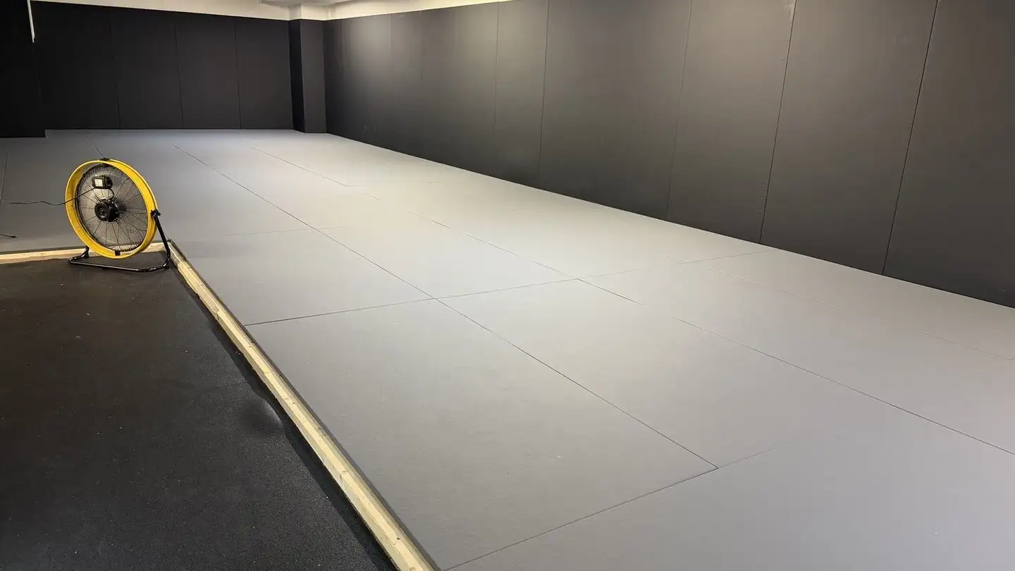 Commerciale in affitto - Limmattalstrasse 354, 8049 Zürich
