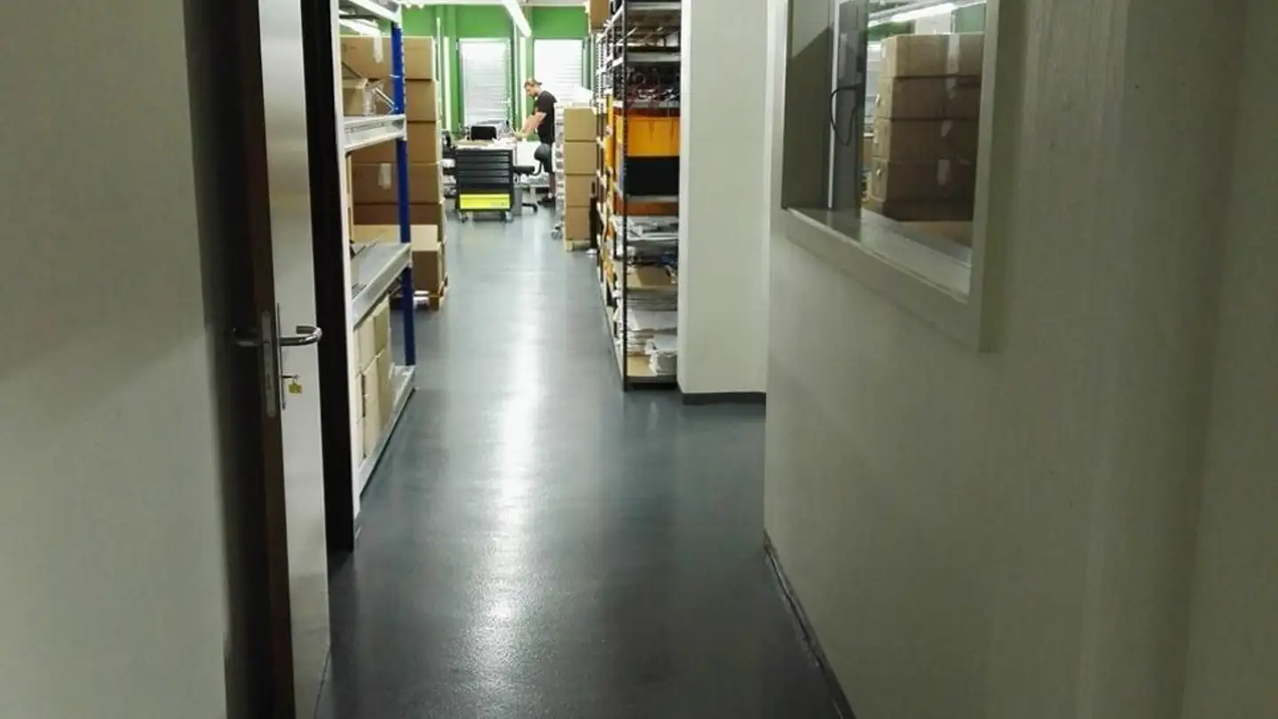 Commercial for rent - Zone Industrielle Le Tresi 9b, 1028 Préverenges - Photo 4