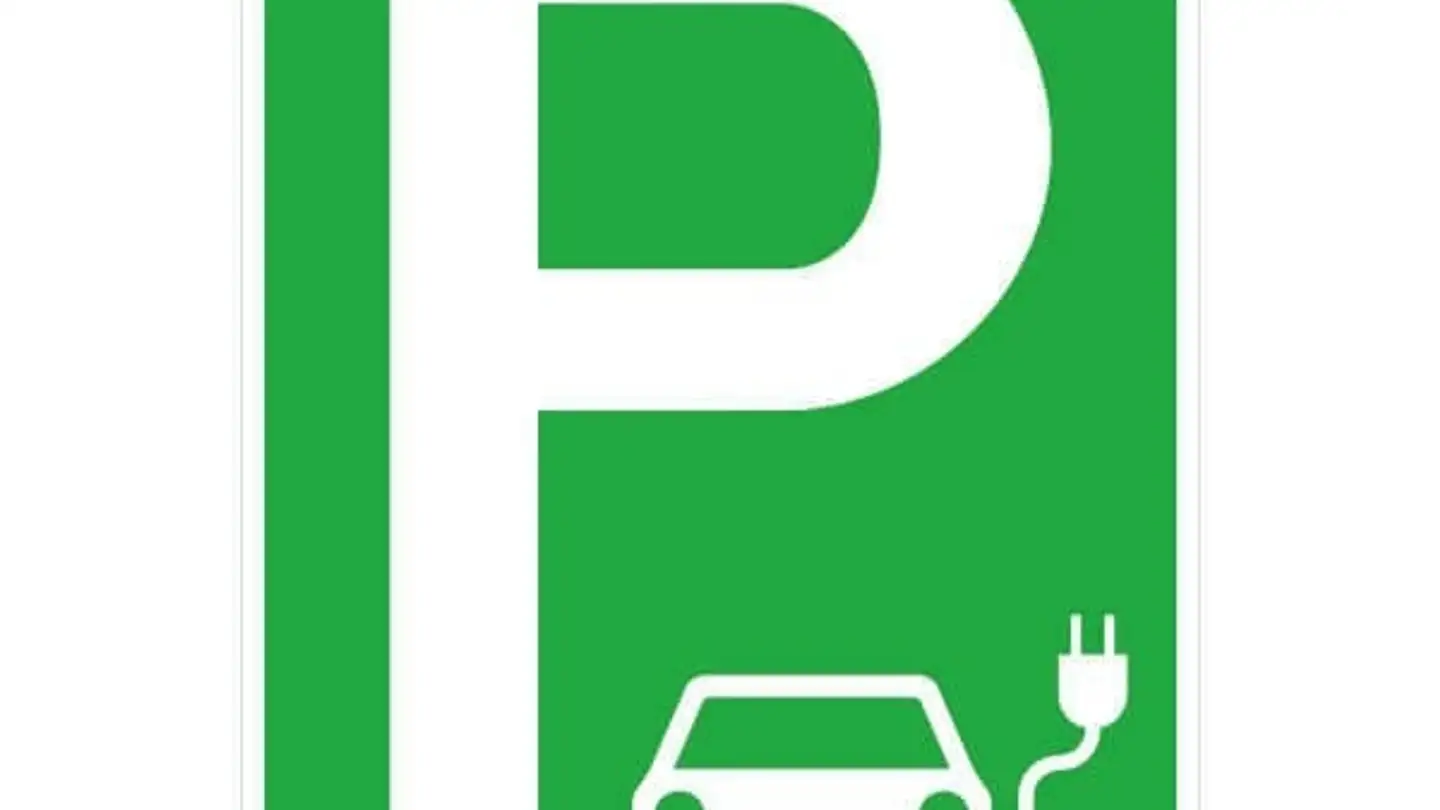 Place de parking souterraine à louer - Regensdorferstrasse 36, 8049 Zürich