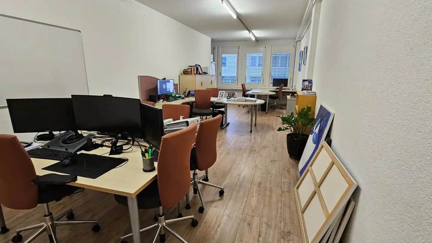 Commercial for rent - Zone Industrielle Le Tresi 9b, 1028 Préverenges - Photo 2