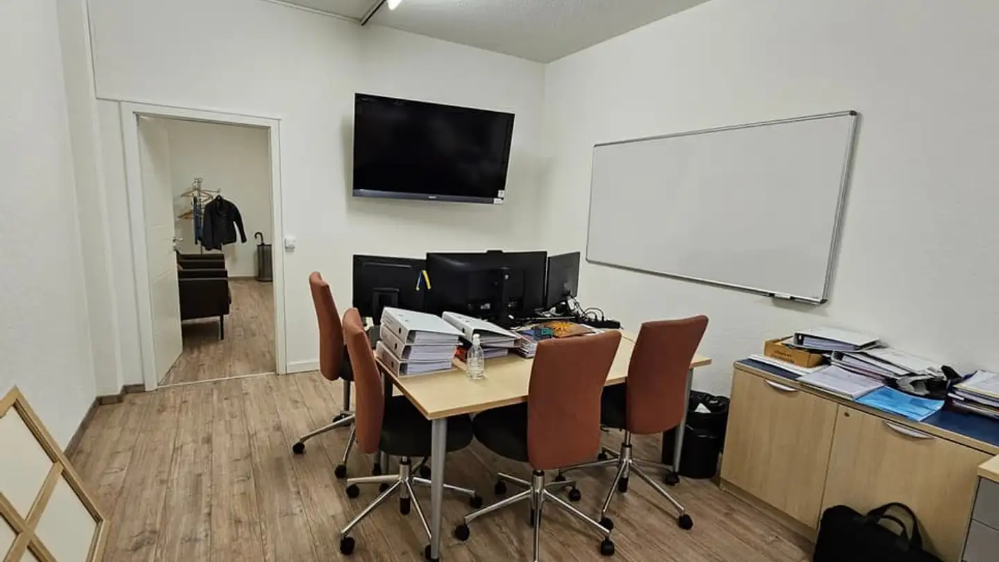 Commercial for rent - Zone Industrielle Le Tresi 9b, 1028 Préverenges - Photo 4