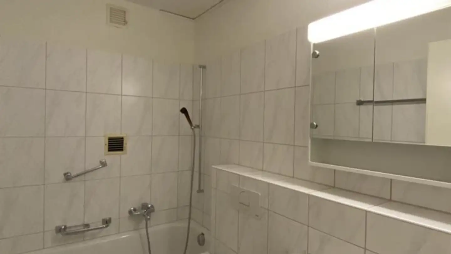 Wohnung mieten - Zeltweg 25, 8610 Uster - Foto 3