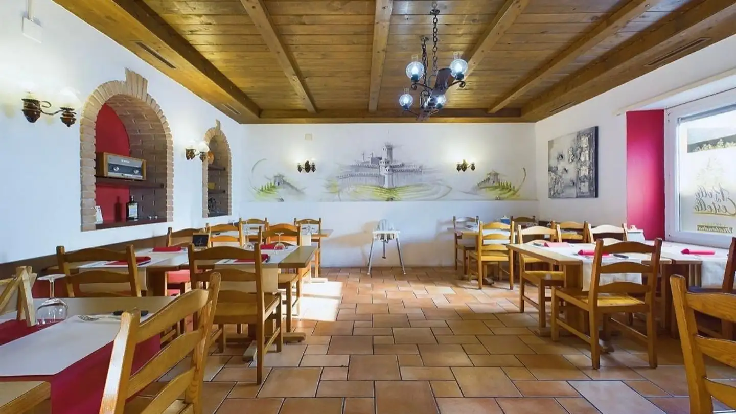 Casa bifamiliare in vendita - 6514 Sementina