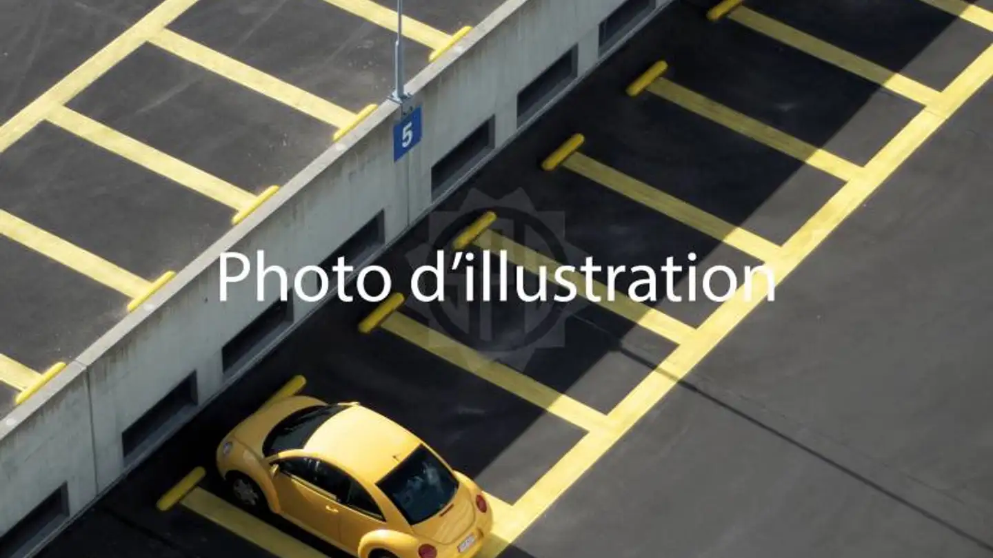 Place de parking intérieure pour moto à louer - Rue Elisabeth-Jeanne-De-Cerjat 22, 1018 Lausanne