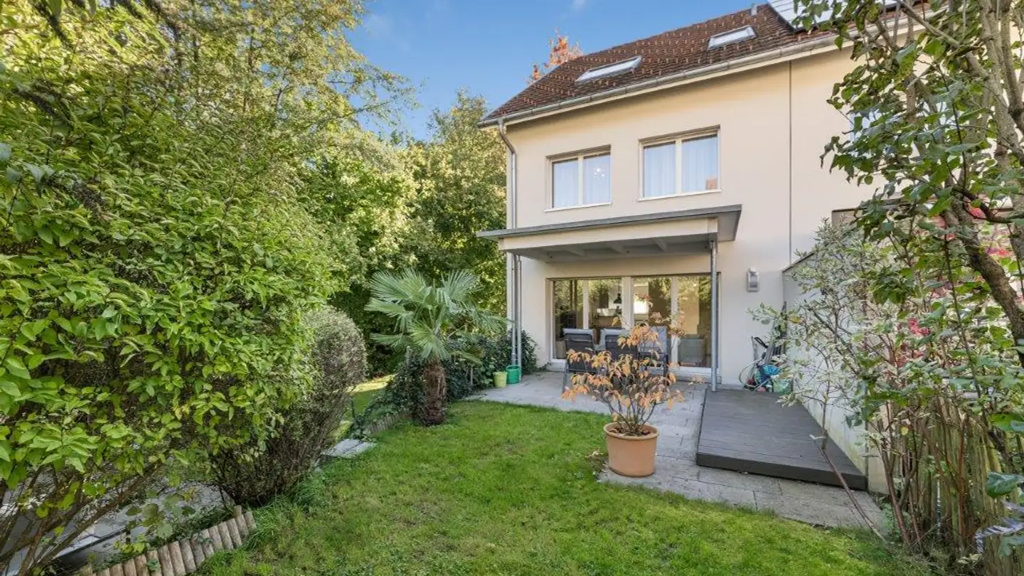 Row house for sale - Reinacherstrasse 65e, 4106 Therwil
