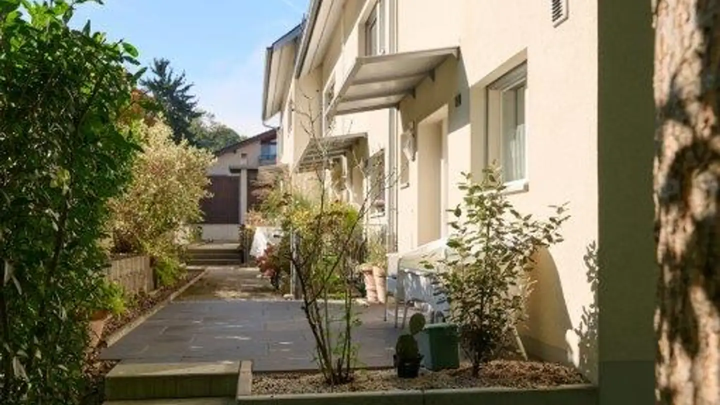 Casa a schiera in vendita - Reinacherstrasse 65e, 4106 Therwil - Photo 3