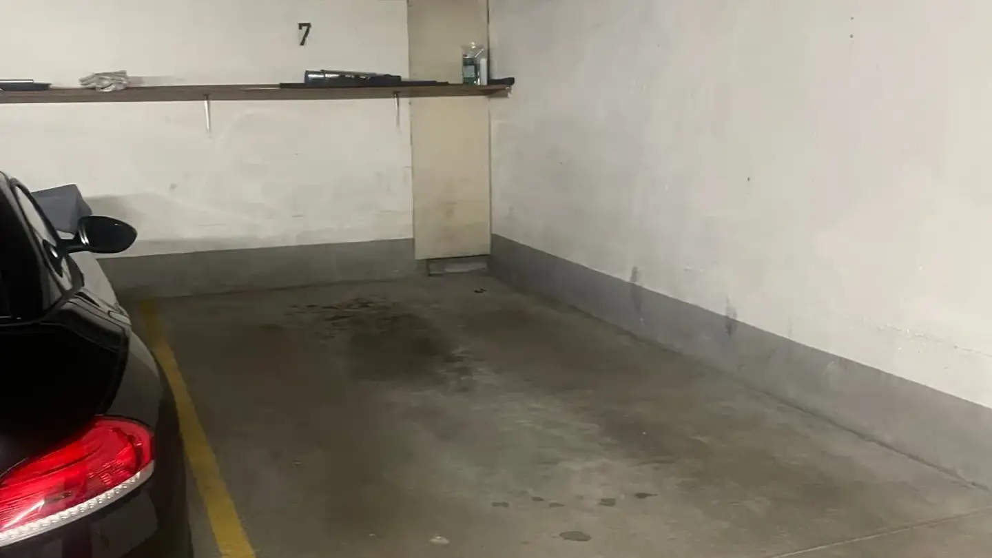 Place de parking souterraine à louer - Zürcherstrasse 23, 8640 Rapperswil SG