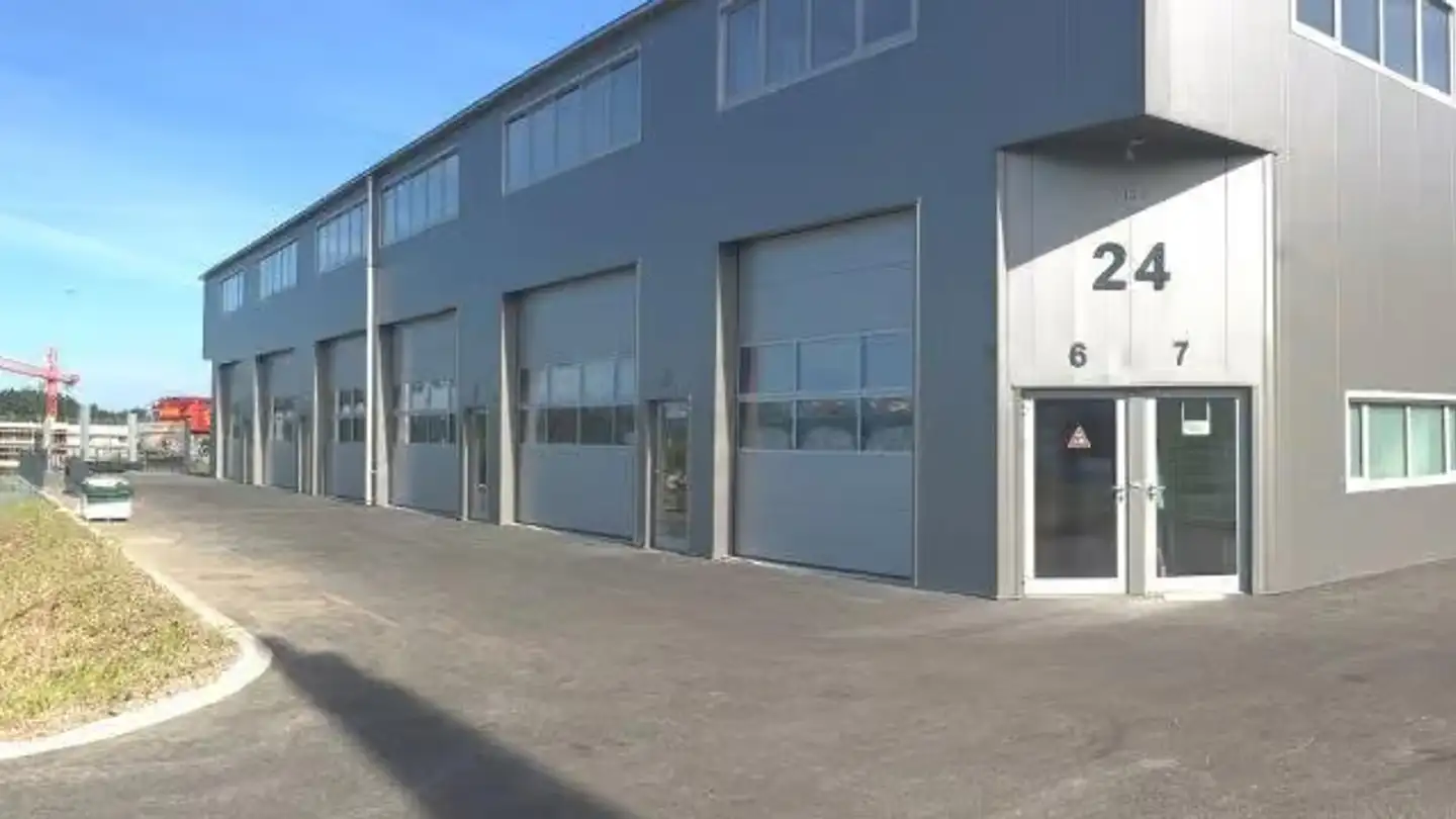 Commercial à louer - Grabenackerstrasse 24, 8156 Oberhasli - Photo 3