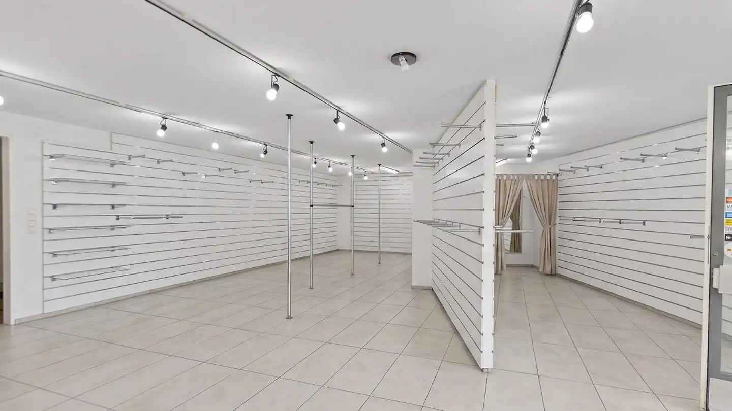 Commerciale in affitto - Oberdorfstrasse 2, 8853 Lachen SZ - Foto 2