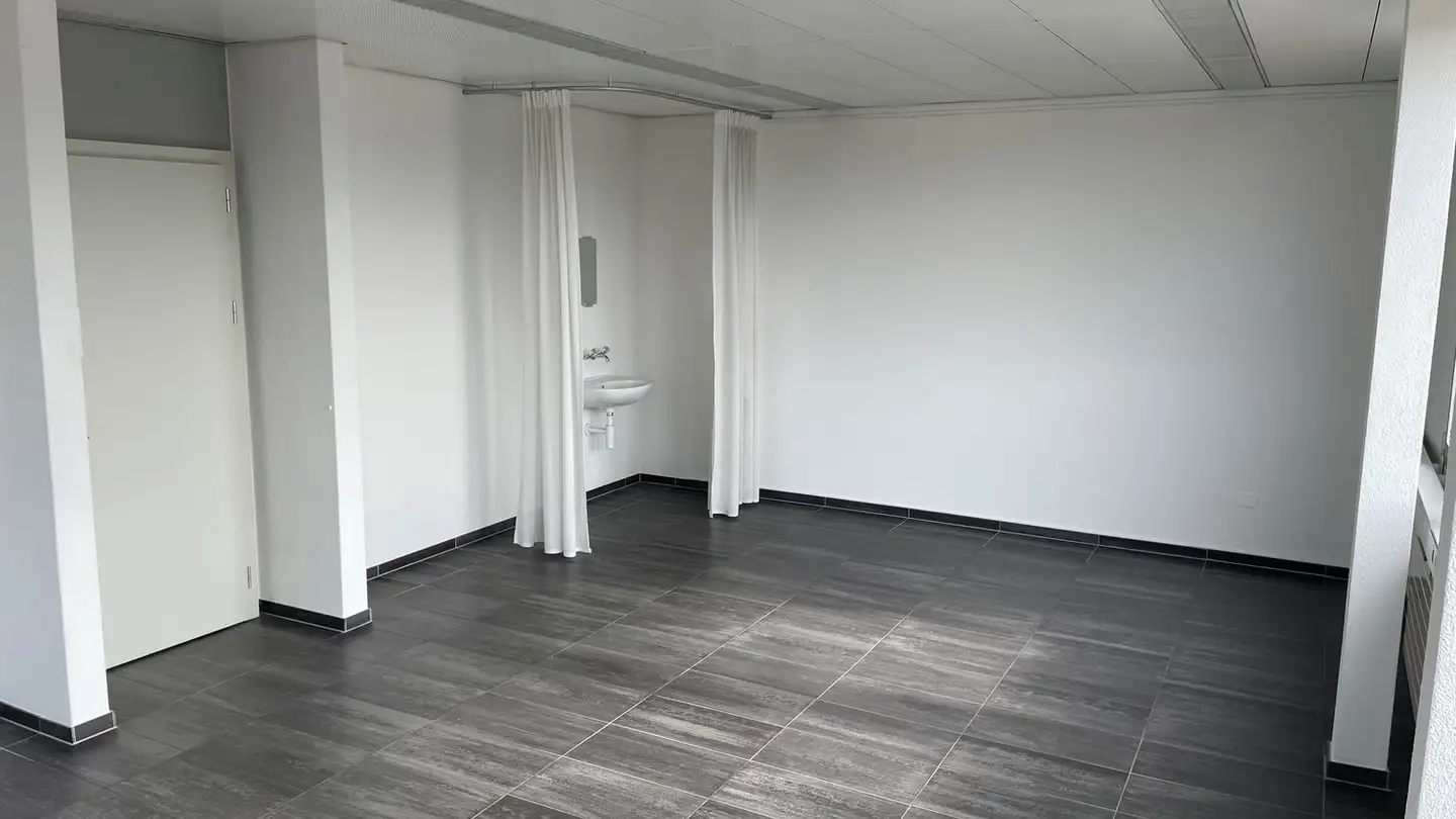 Gewerbe mieten - Suhrerstrasse 24, 5036 Oberentfelden - Foto 3