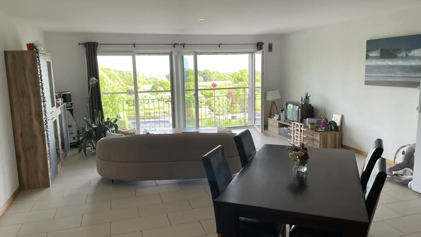 Appartement à louer - Route De Trélex 27, 1272 Genolier - Photo 2
