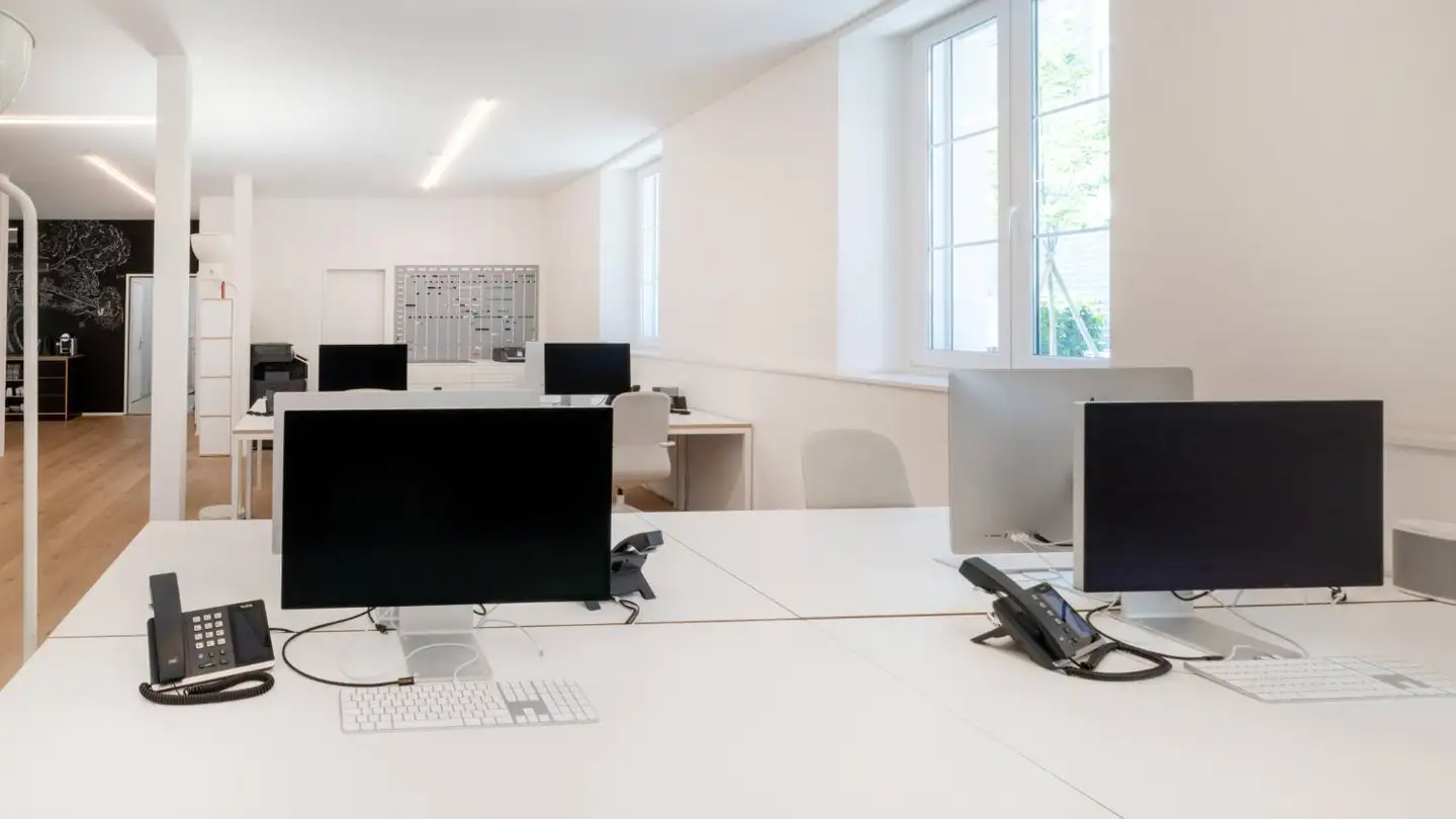 Commercial à louer - Bederstrasse 103a, 8002 Zürich