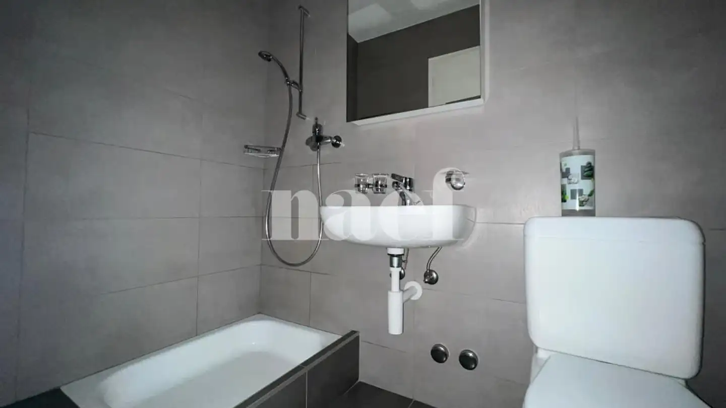 Studio for rent - Rue Des Envers 39, 2400 Le Locle - Photo 3