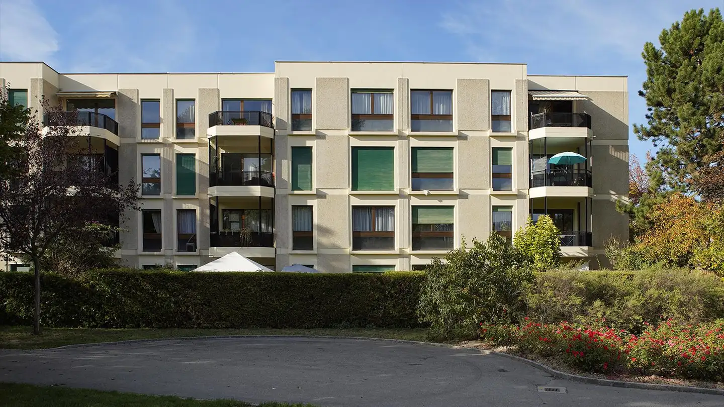 Single garage for rent - Avenue Du Bois-De-La-Chapelle 35, 1213 Onex