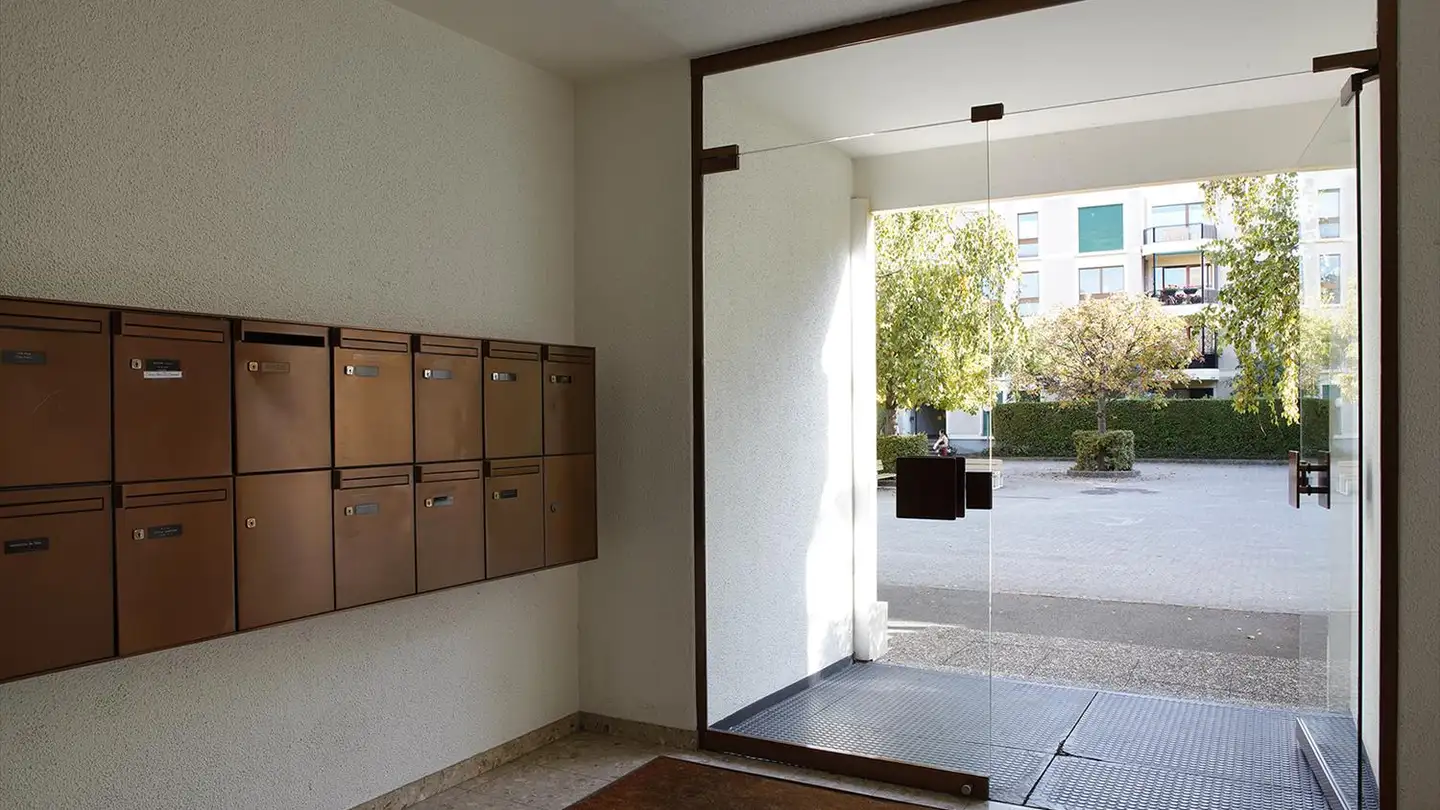 Single garage for rent - Avenue Du Bois-De-La-Chapelle 35, 1213 Onex - Photo 3