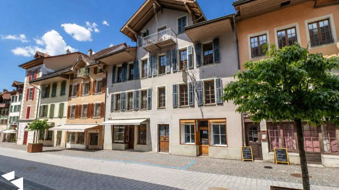 Mixed-use building for sale - 3294 Büren an der Aare