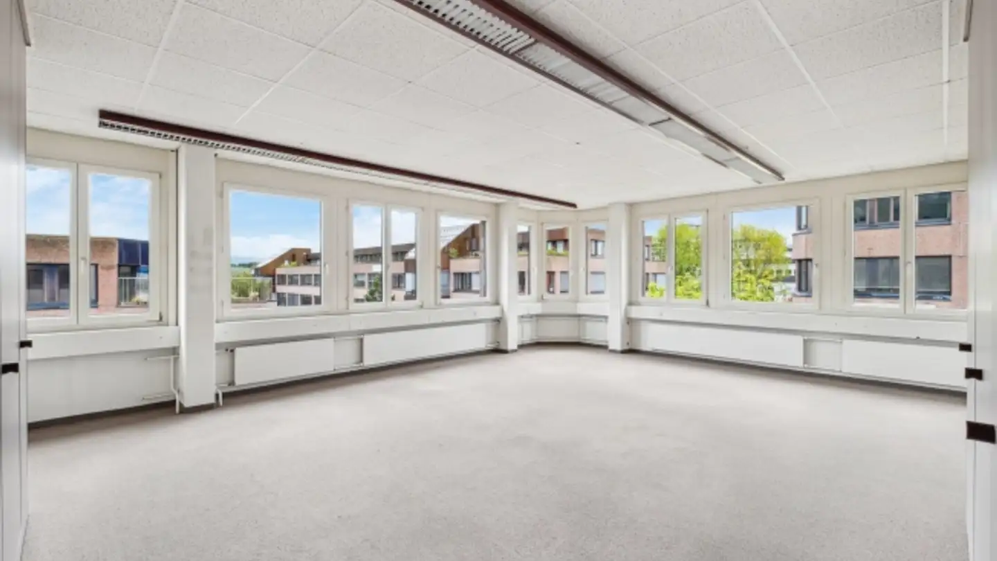 Office space for rent - Avenue Des Champs-Montants 12a, 2074 Marin-Epagnier - Photo 3