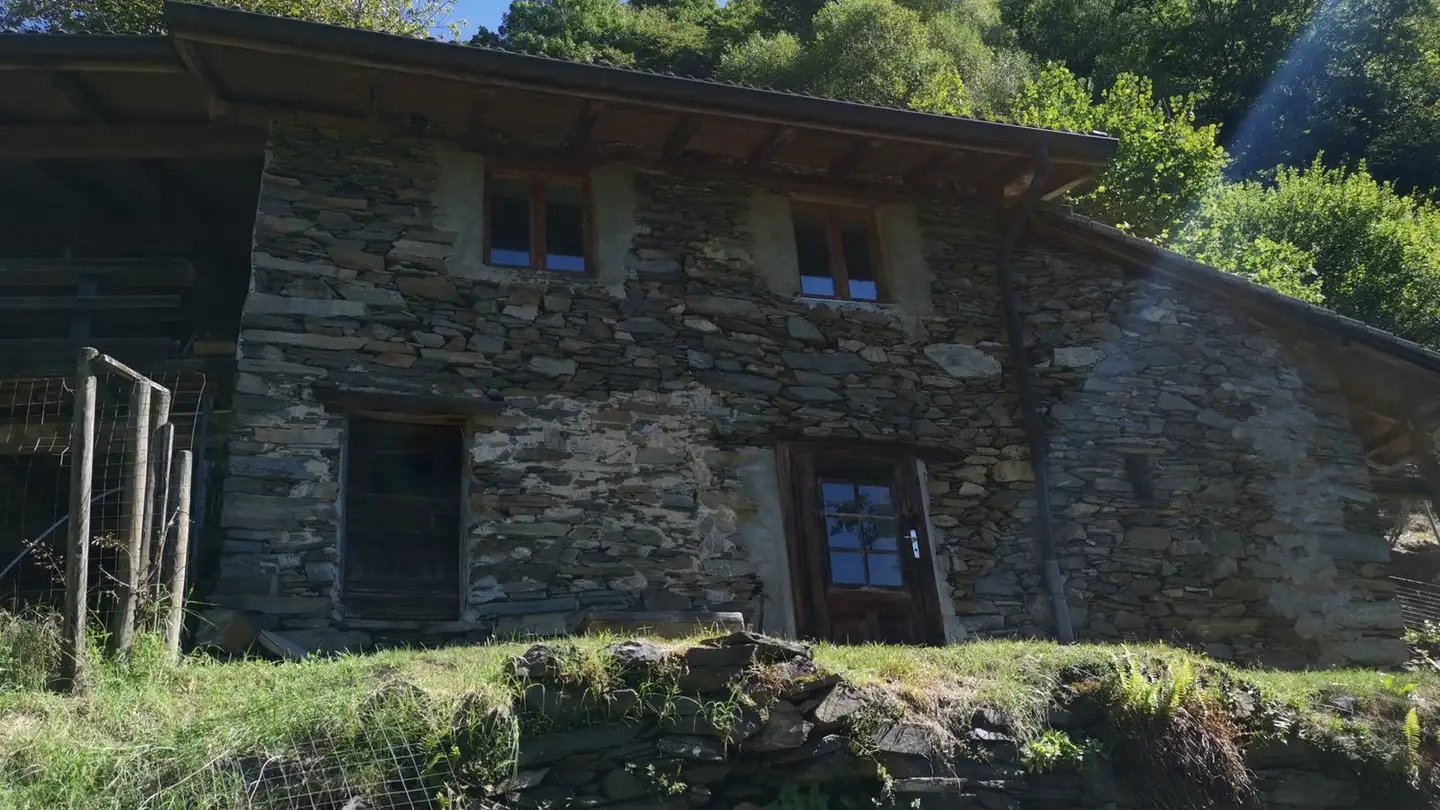 Single house for sale - 6571 Indemini