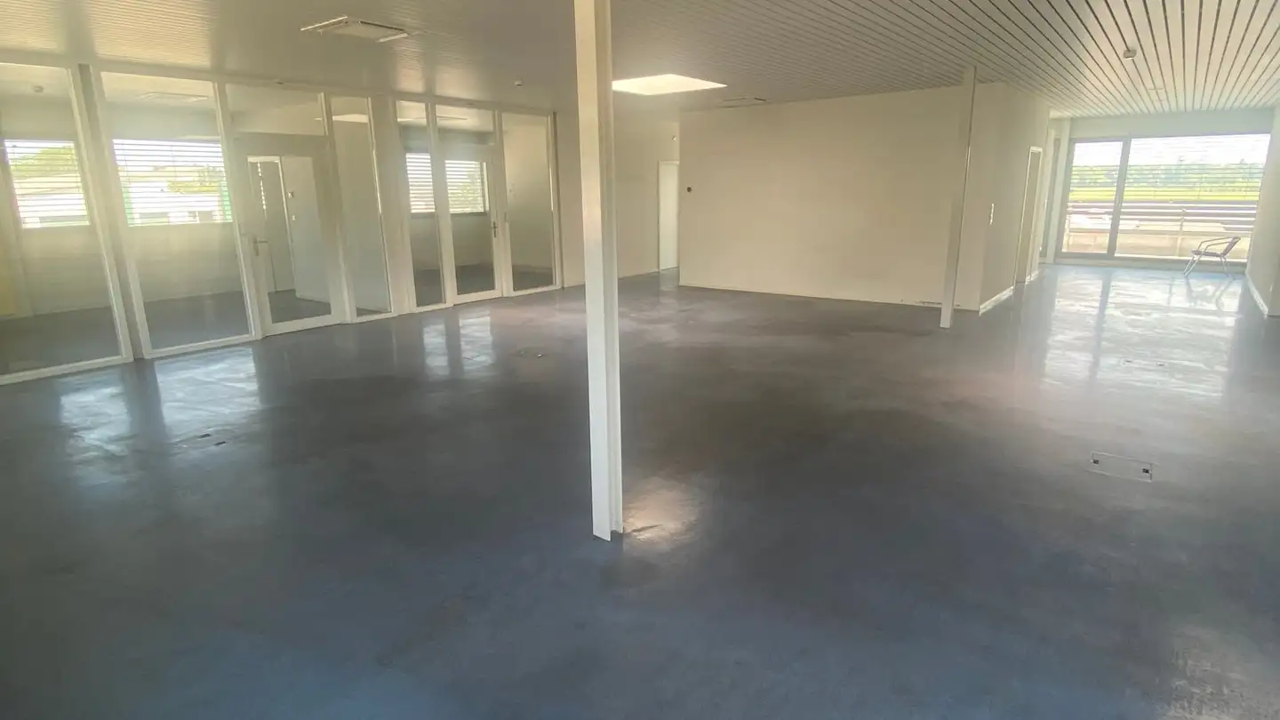 Industrial property for rent - Chemin De La Plaine 23, 2013 Colombier NE - Photo 2