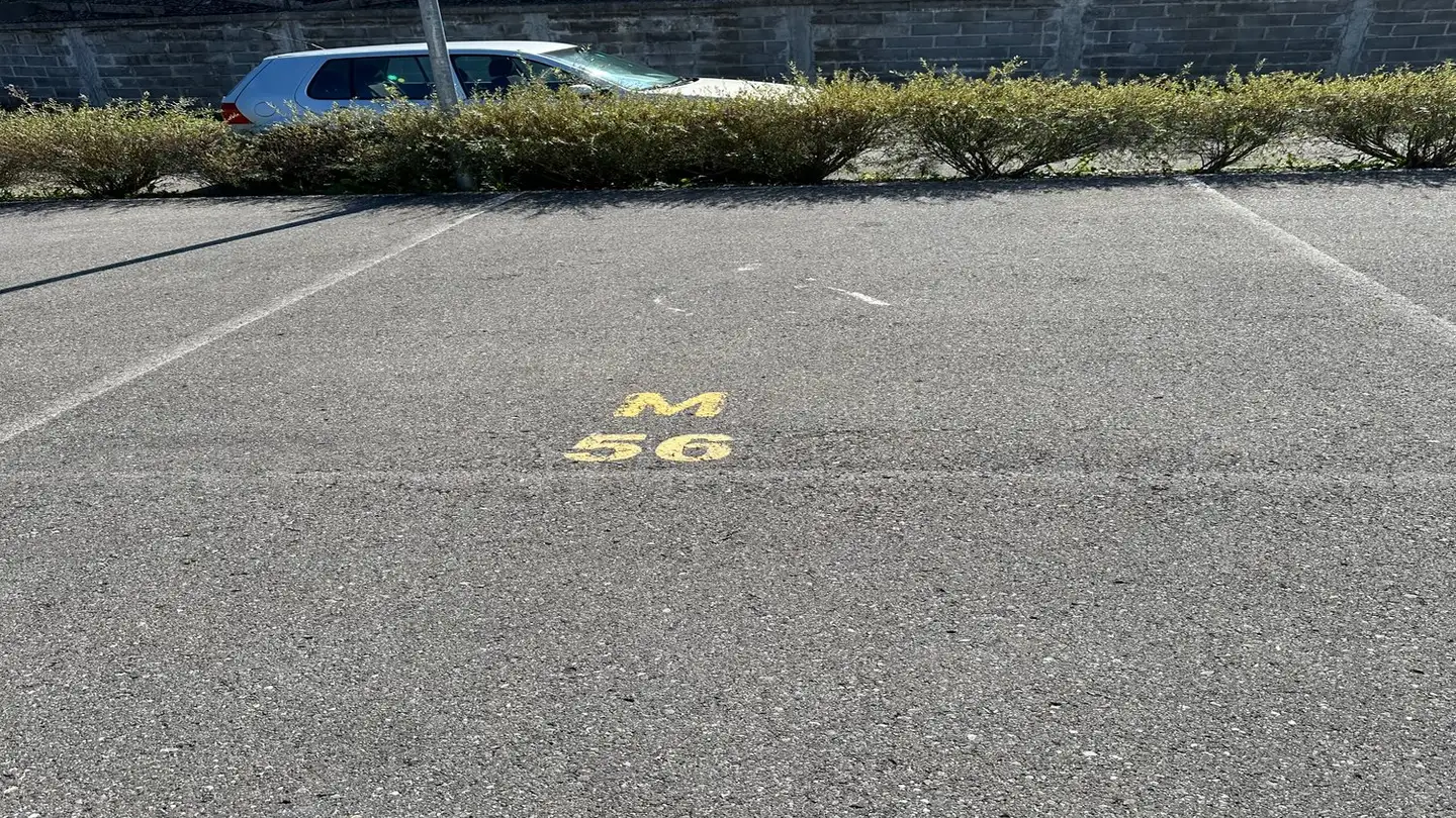 Parkplatz im Freien mieten - Haut De Scherwyl 2, 1634 La Roche FR - Foto 2