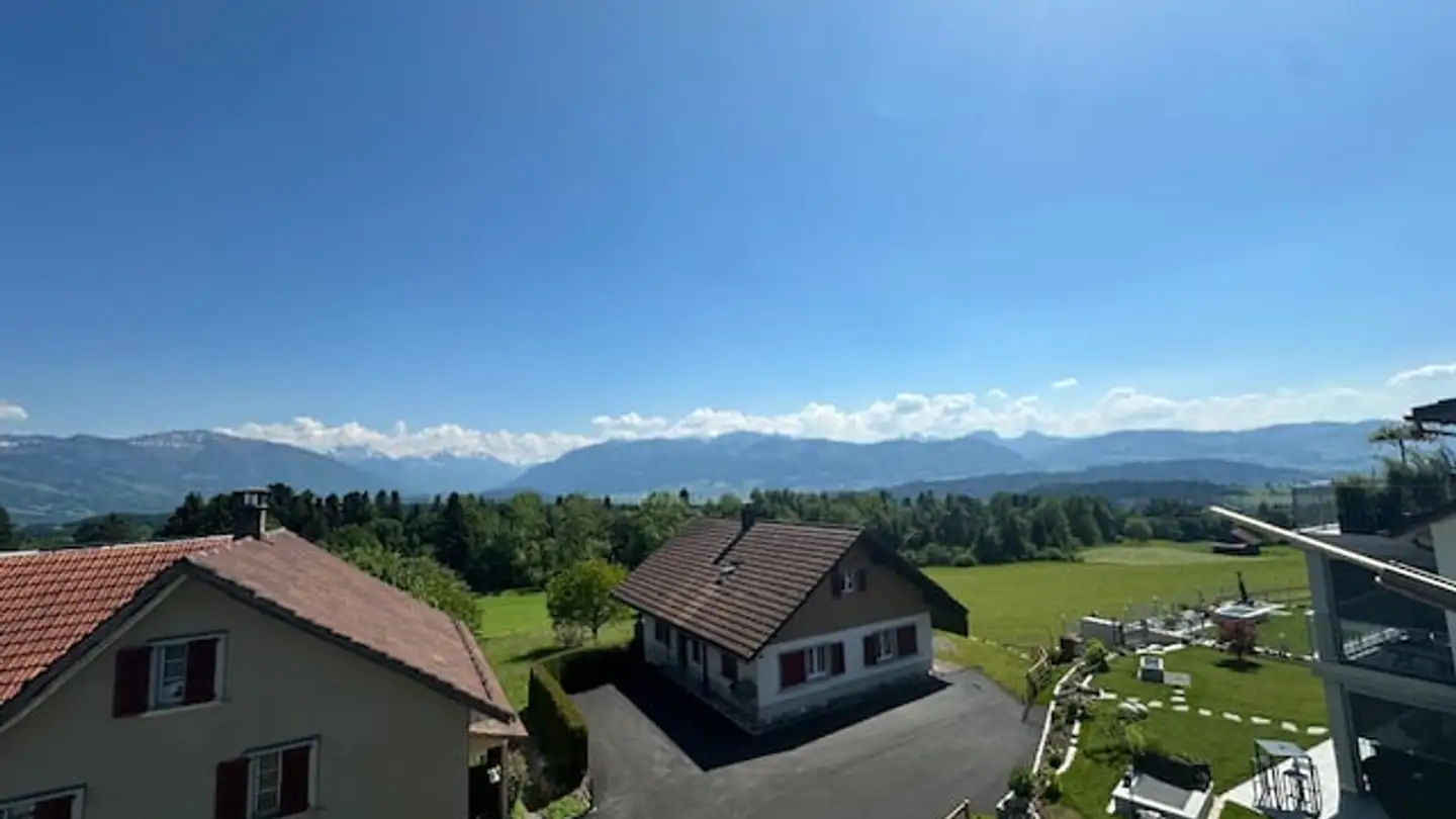 Attic flat for sale - Riederenstrasse 4a, 8638 Goldingen - Photo 2