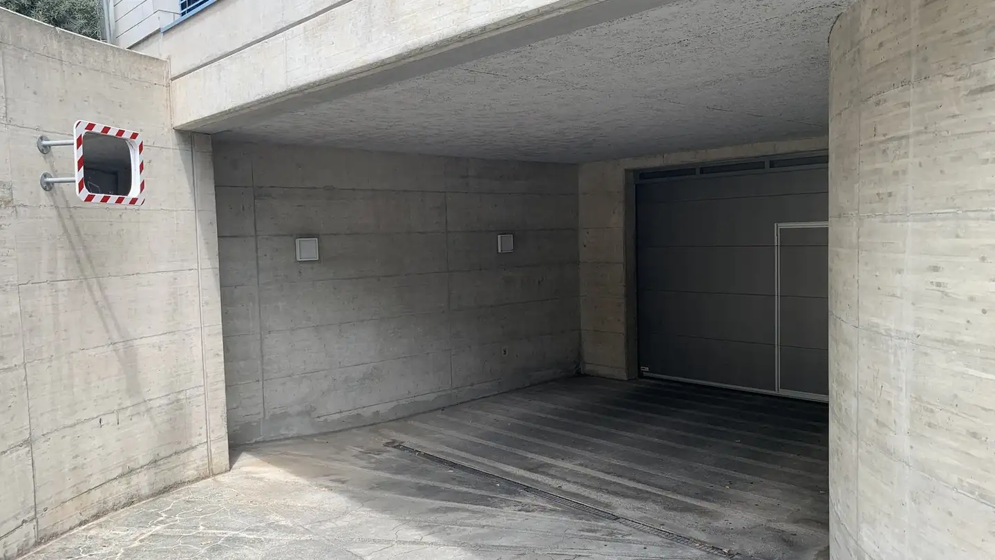 Garage individuel à louer - Avenue du Clos d'Aubonne 1, 1814 La Tour-de-Peilz - Photo 3