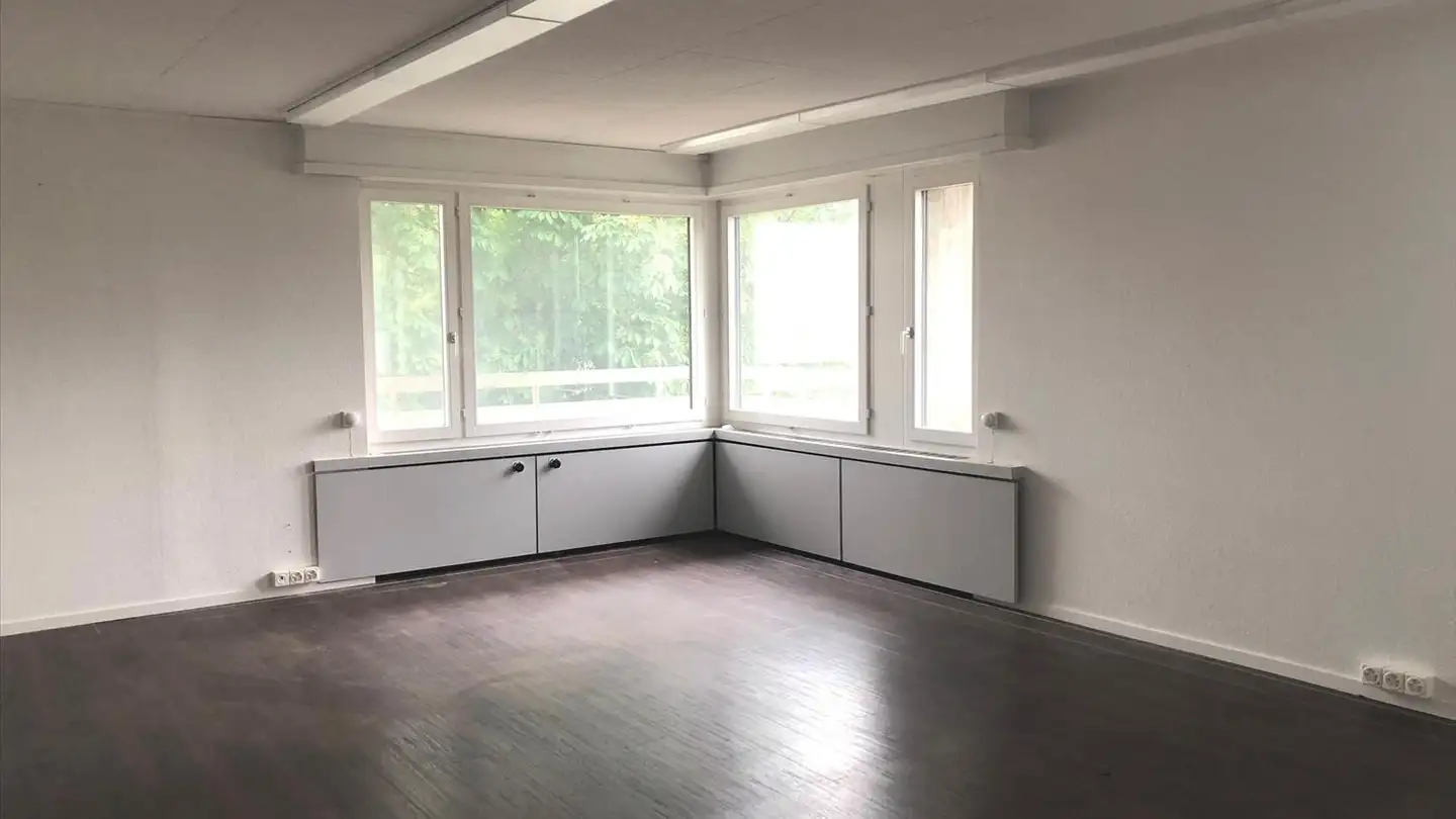 Office space for rent - Hauptstrasse 1, 4153 Reinach BL - Photo 2