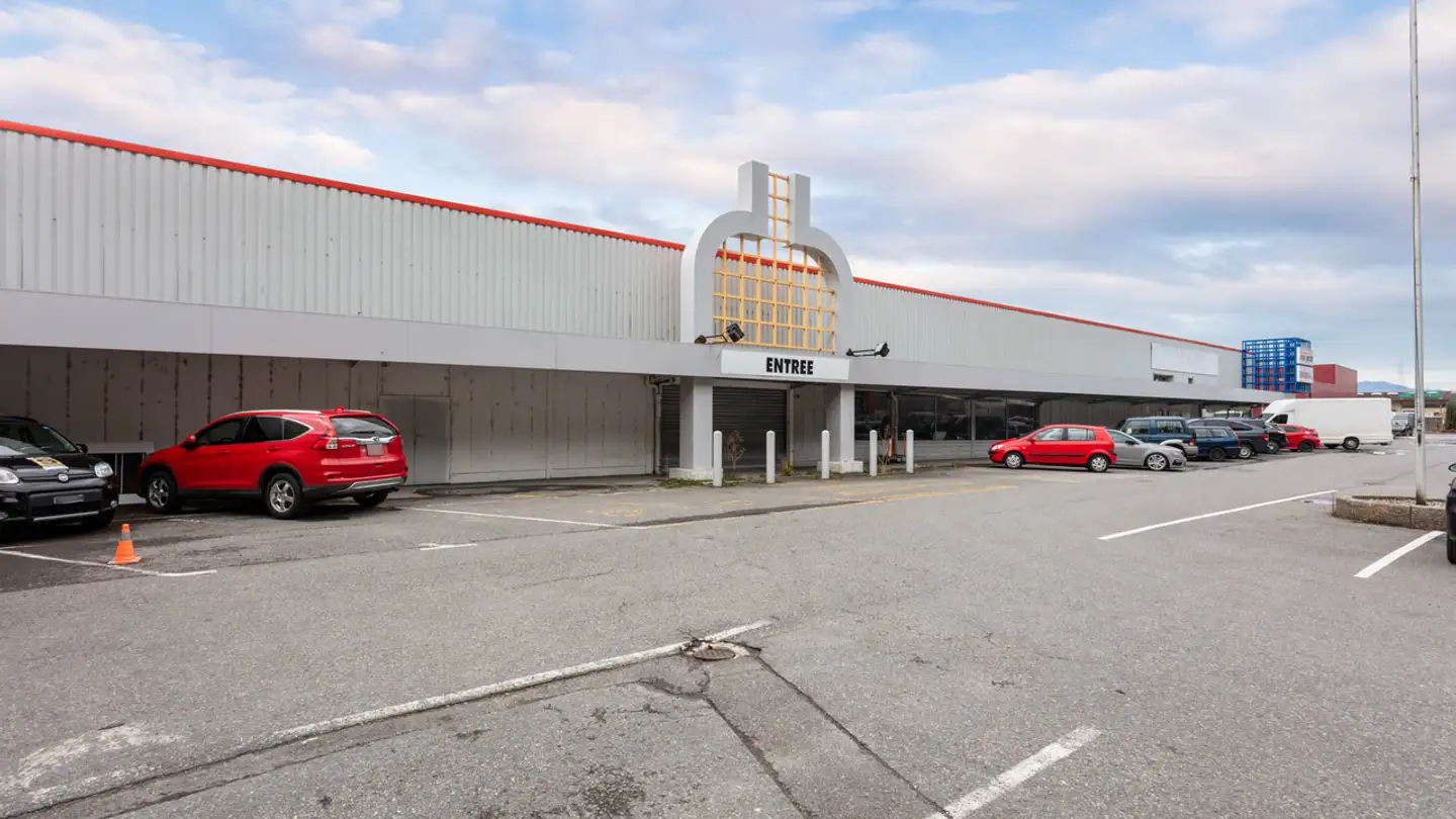 Commercial à louer - Zone Industrielle La Coche 1, 1852 Roche VD