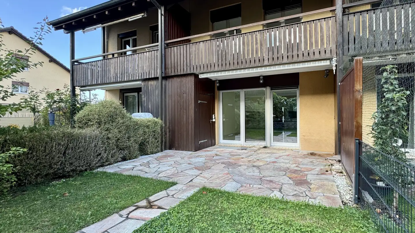Row house for sale - 5242 Birr
