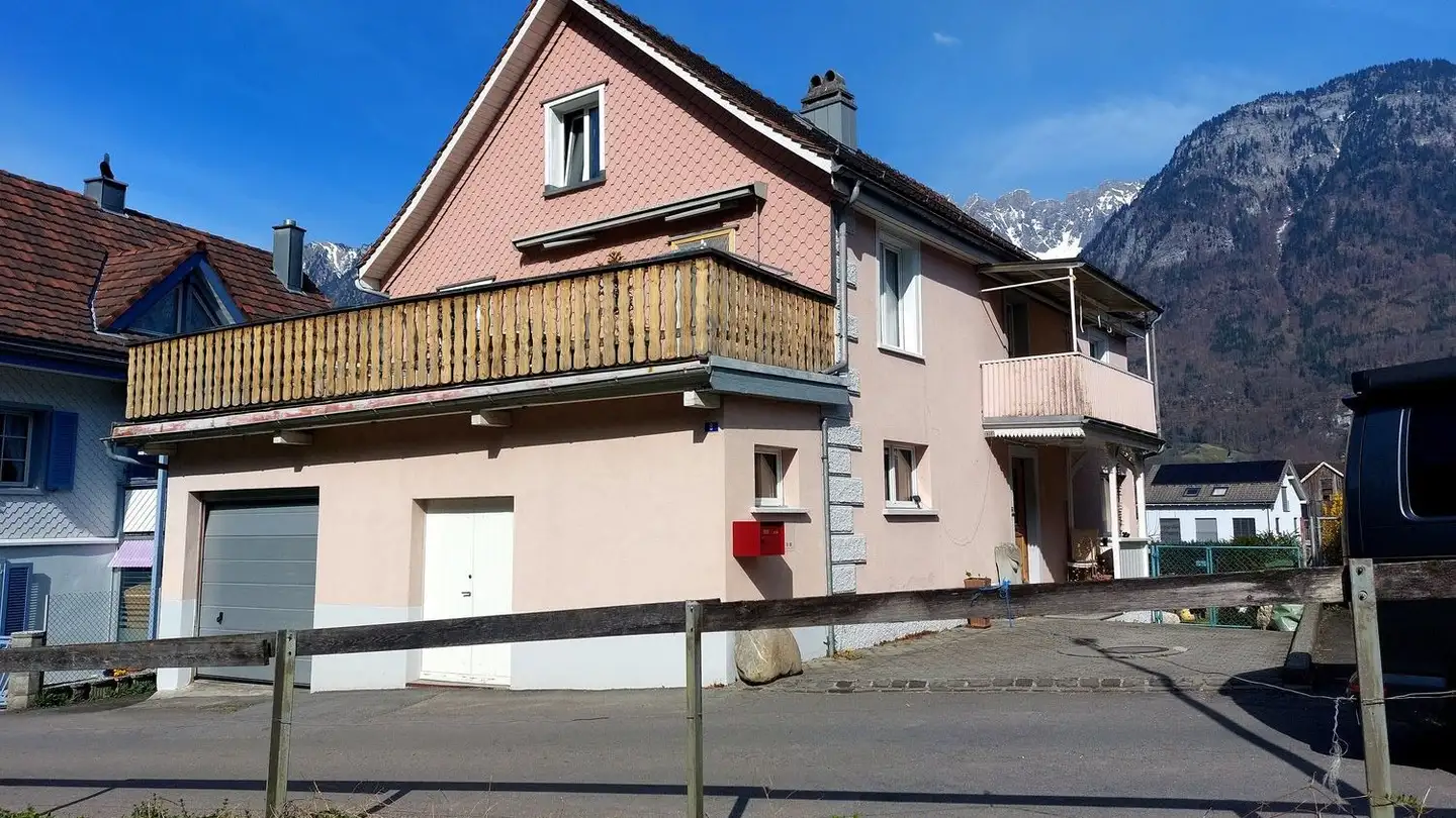 Semi-detached house for sale - Büelstrasse, 8890 Flums