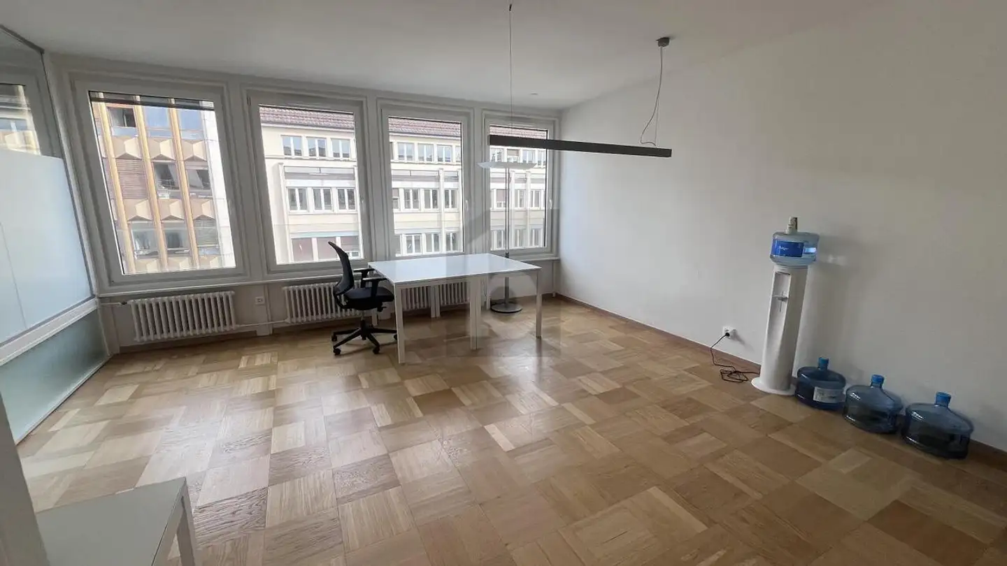 Office space for rent - 1205 Genève - Photo 2