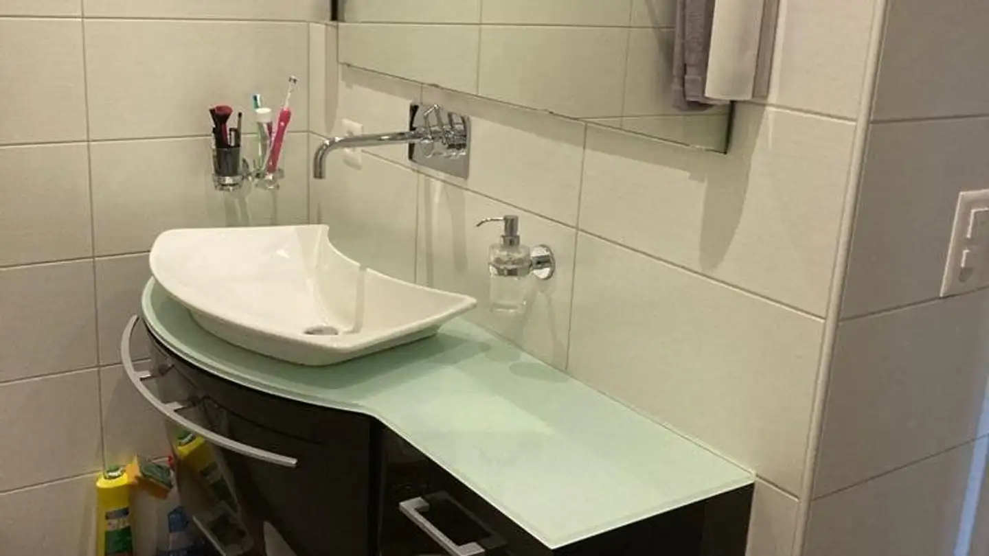 Stanza singola in affitto - Bellevoie, 2800 Delémont - Photo 3