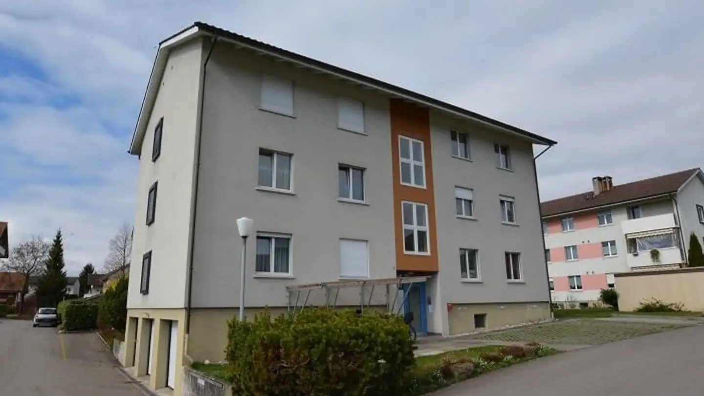 Parkplatz im Freien mieten - Alpenstrasse 7, 3627 Heimberg