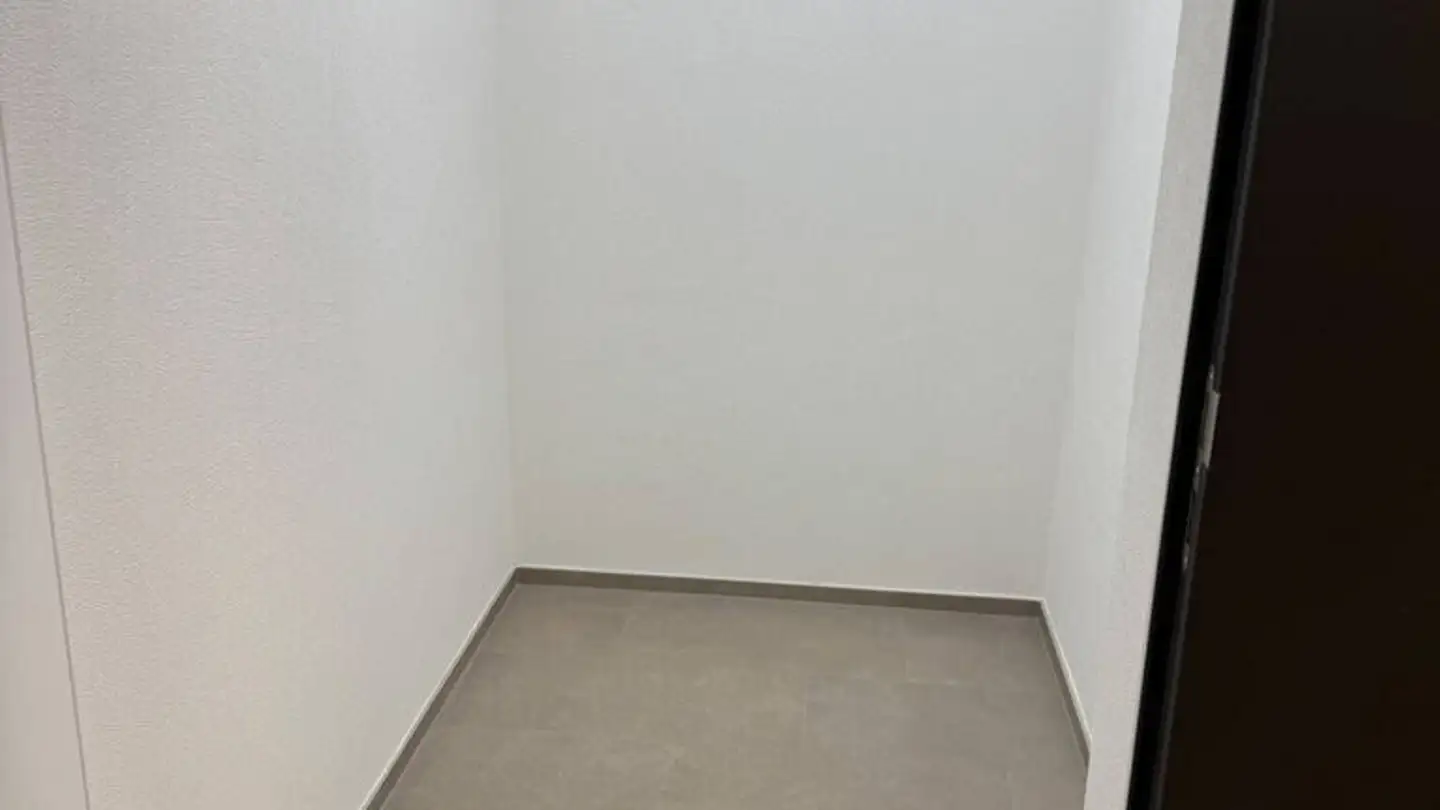 Storage space for rent - Bahnhofstrasse 14a, 7408 Cazis - Photo 2