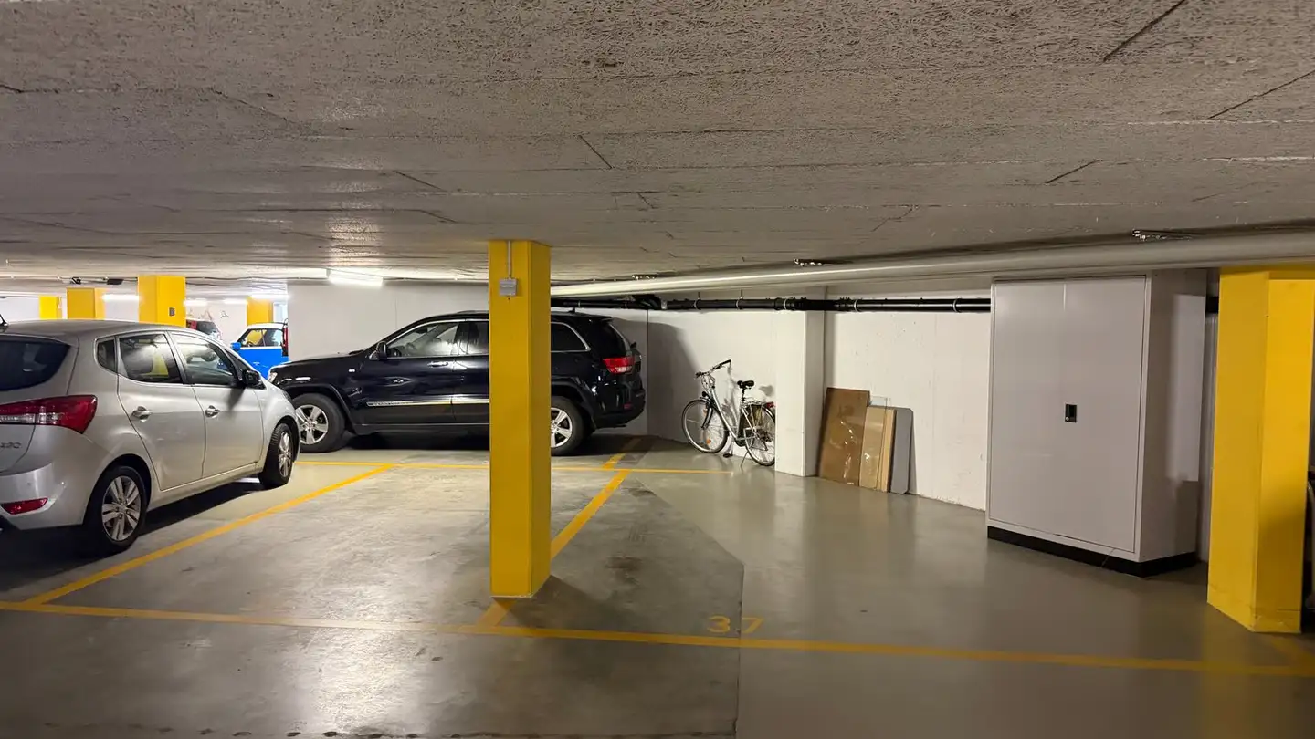 Parcheggio sotterraneo in affitto - Obermattstrasse 2, 8330 Pfäffikon ZH - Foto 3