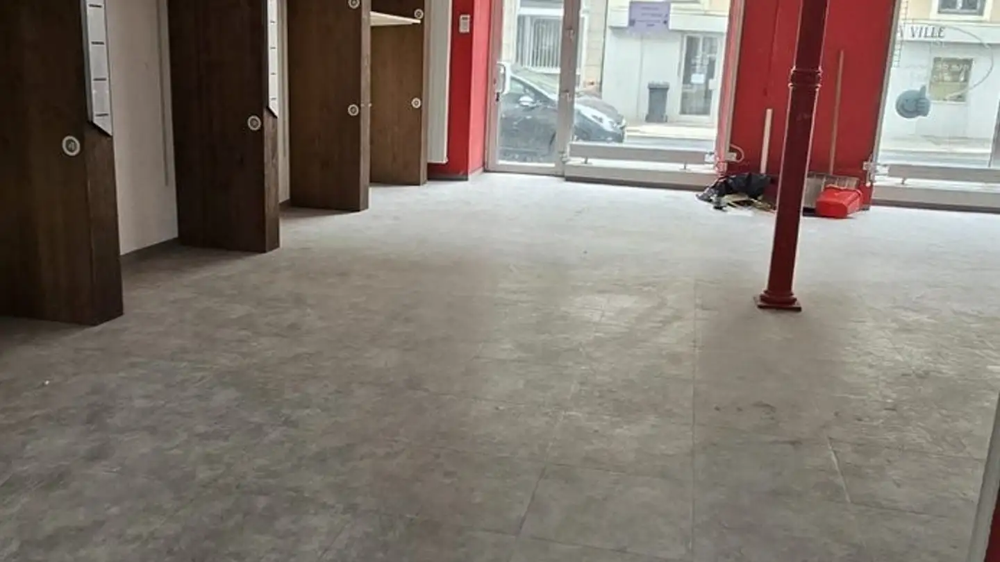 Commerciale in affitto - Rue Daniel-Jeanrichard 33, 2400 Le Locle - Foto 4