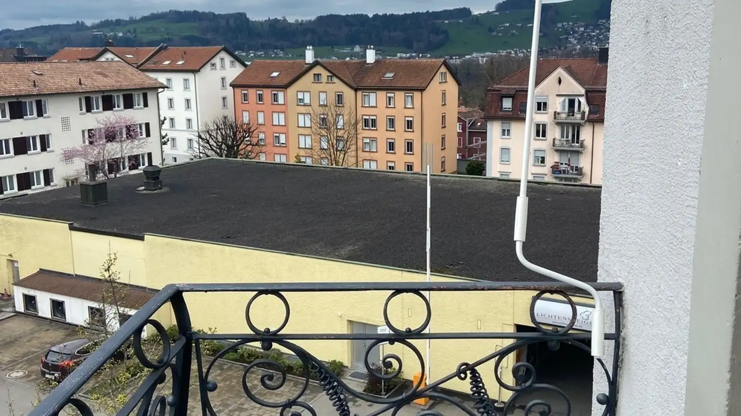 Dachgeschosswohnung mieten - Lehnstrasse 12, 9014 St. Gallen - Foto 4