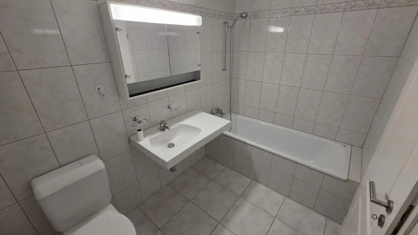 Apartment for rent - Stuhlenstrasse 5, 8123 Ebmatingen - Photo 2