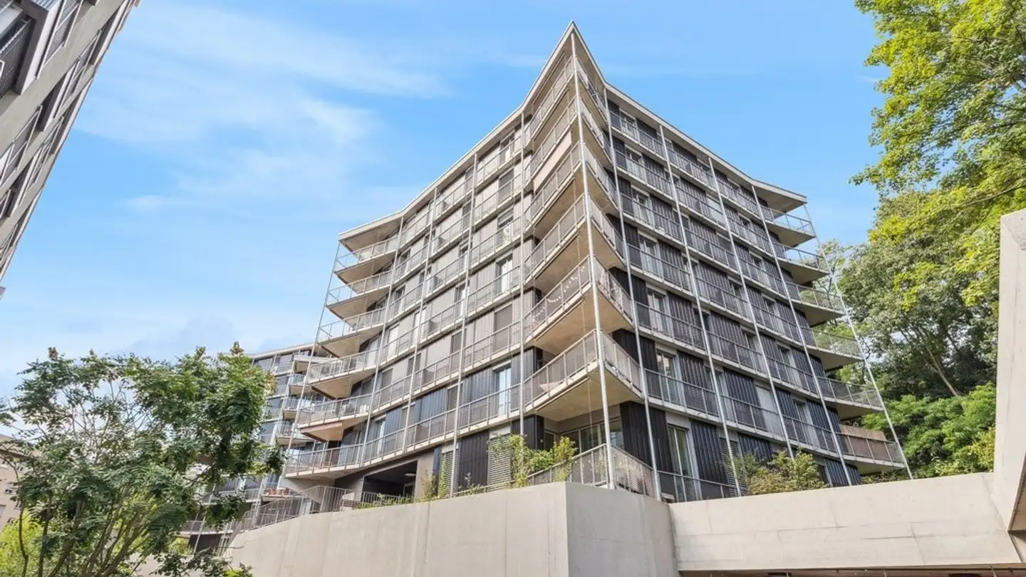 Place de parking intérieure pour moto à louer - Austrasse 46, 8045 Zürich